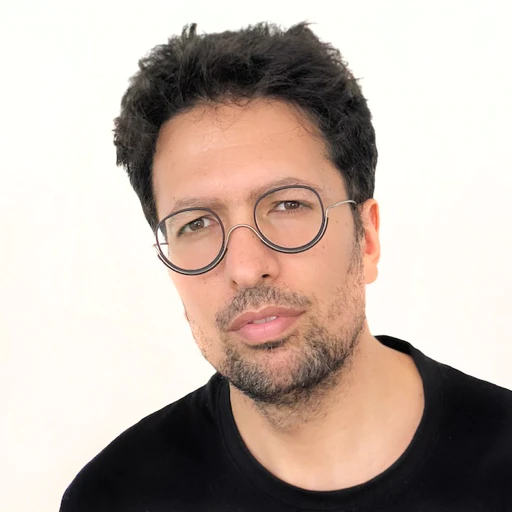 Synthetic Users in an Organic World